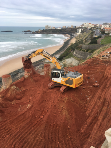 Confortement de la falaise à la Côte des basques !