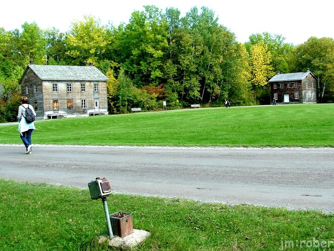 Chicoutimi , Souvenir d'un village fantôme 