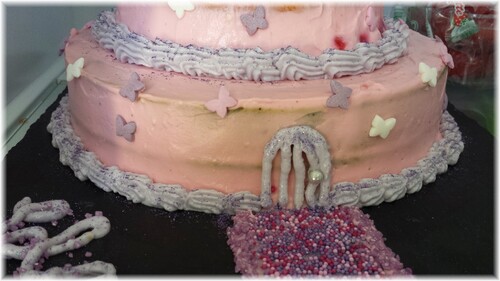 Gâteau d'anniversaire pour petite fille...Le château de princesse!