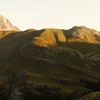 Le pic du Midi d'Ossau et les plis couchés de Moustardé issus d'une puissante tectonique compressi