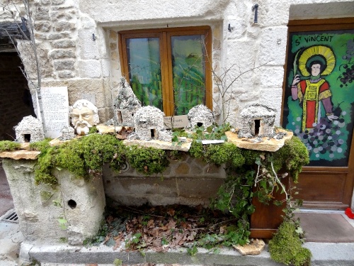 Les rues de Châtillon sur Seine décorées magnifiquement pour la Saint Vincent Tournante des Crémants de Bourgogne 2013......