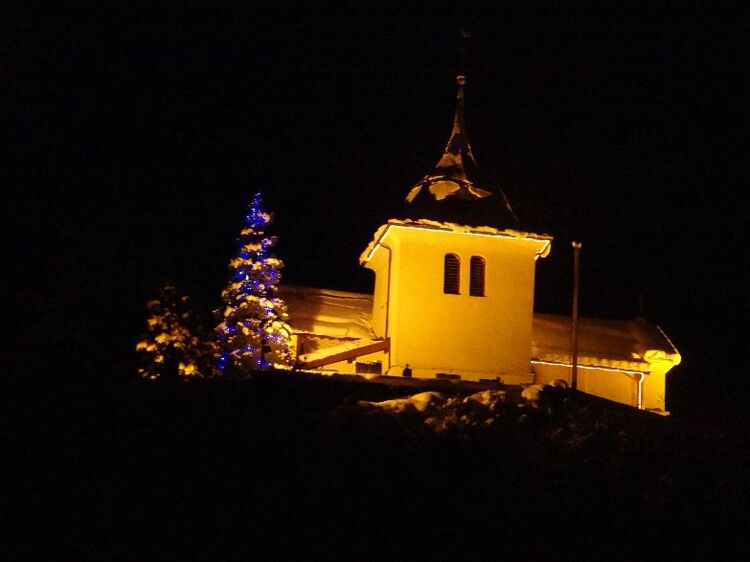 L'église de St Nicolas sur la commune de La bois 