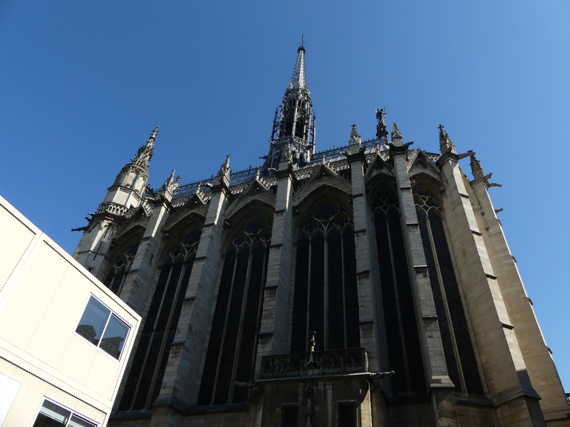 LA  TRES  SAINTE  CHAPELLE