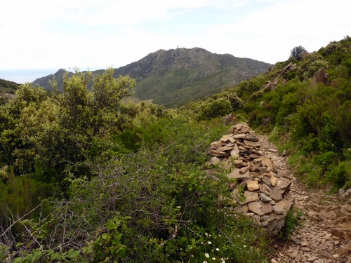 Cairn sur le chemin de l'Eau