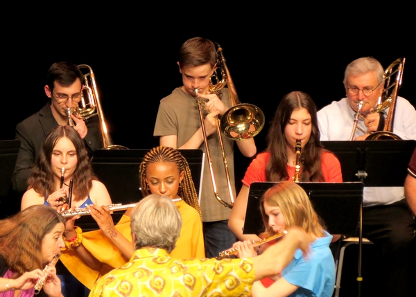 L'Ecole Municipale de Musique de Châtillon sur Seine a donné un superbe concert le 13 mai au TGB ...