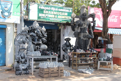 Dans les rues de Mahabalipuram