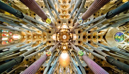   La cathédrale inachevée de Barcelone