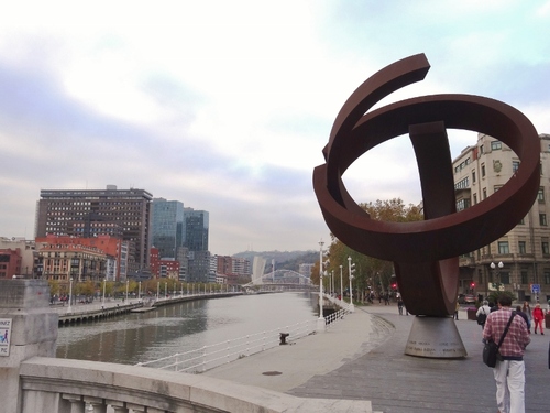 Autour de la mairie à Bilbao en Espagne (photos)