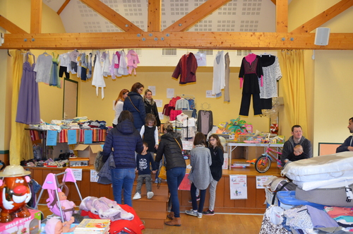 Aujourd'hui c'est le vide grenier