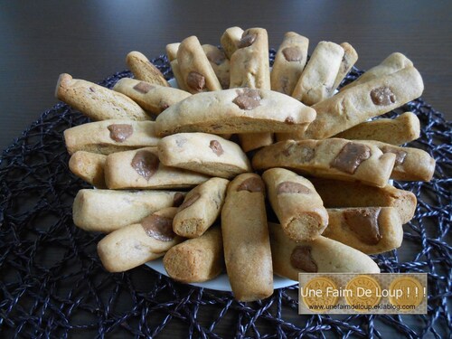 Biscuits fingers aux pépites pralinoise