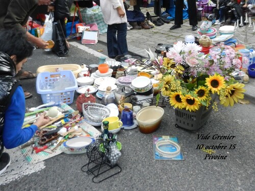 VIDE GRENIER extraits...