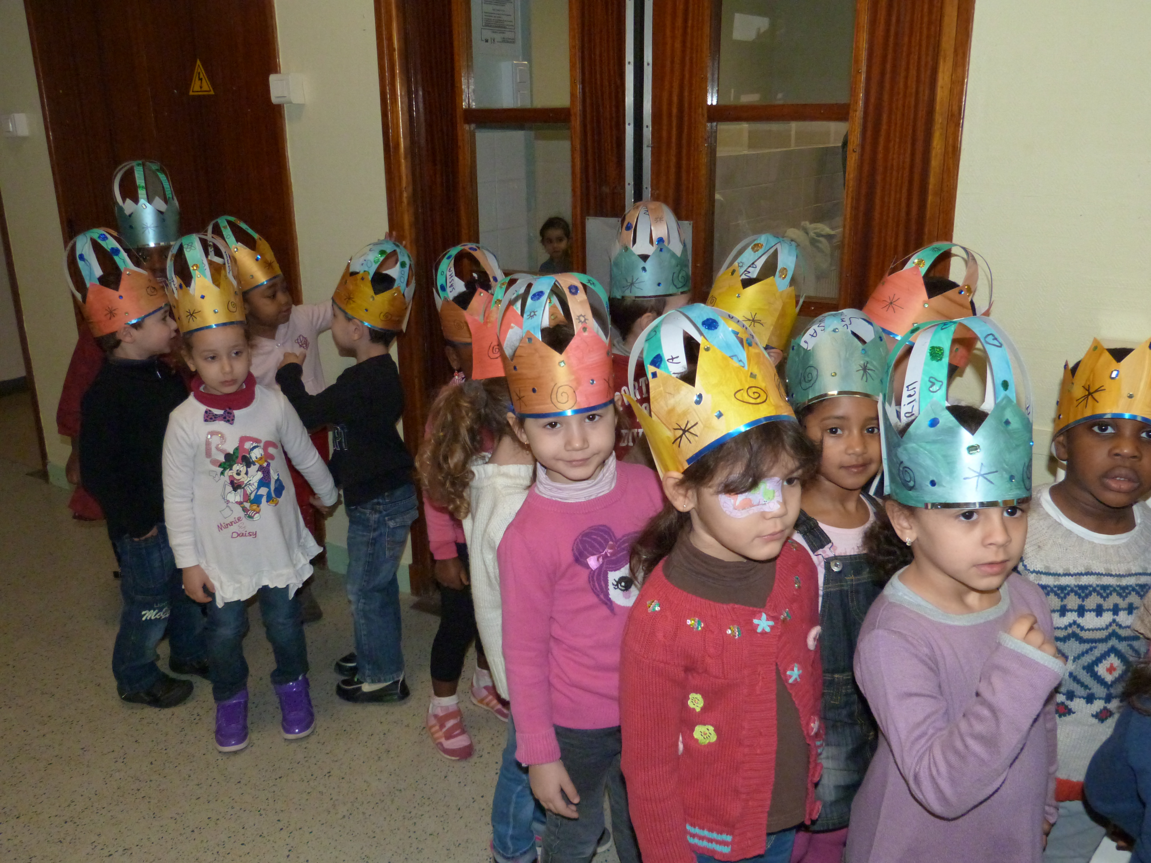 Arts visuels arts plastiques en maternelle moyenne section Arts visuels arts plastiques en maternelle moyenne section