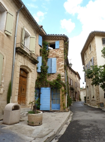 Gigondas ...petit village de Provence 