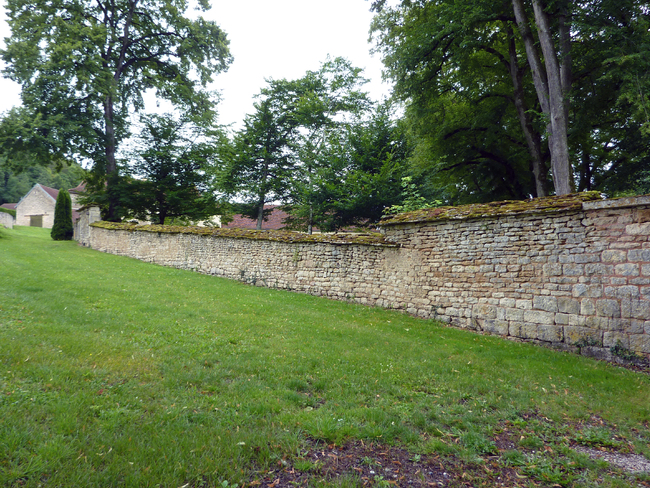 Visite extérieur du château de Rocheprise : un mardi découvertes de l'OT de Châtillon-sur-Seine