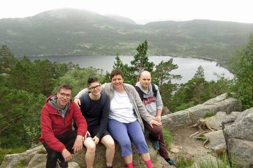 dans la descente du Preikestolen