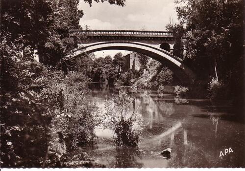 - Pont Saint-Pierre : 100 ans