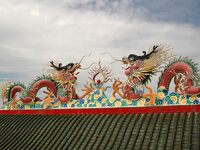 Wihan Sian dragons sur toiture