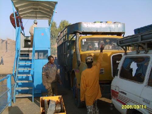 Mali Port de Korioumé  le bac