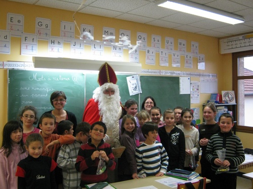 Mardi 6 décembre: St Nicolas à l'école