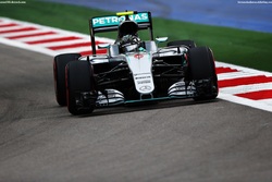 Facile pour Rosberg dans une nouvelle gatillazo d'Alonso et la McLaren-Honda