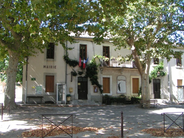 La Mairie de Bréau et Salagosse