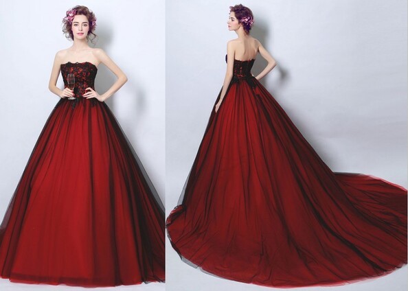 robe de mariée princesse rouge noire bustier en dentelle guipure