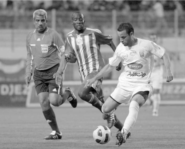 3.4.2011 C1 Afrique MCA-FC Dynamos 3-0 Dynamitant Mouloudia