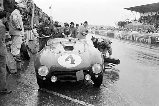 Maurice Trintignant le Mans 54