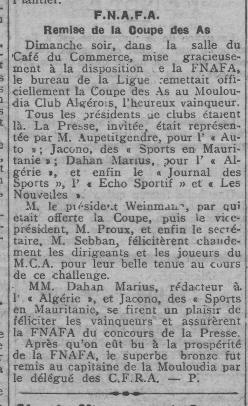 4.12.1927 Coupe des AS, le Mouloudia reçoit son trophée
