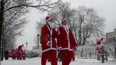 season runners running santa claus
