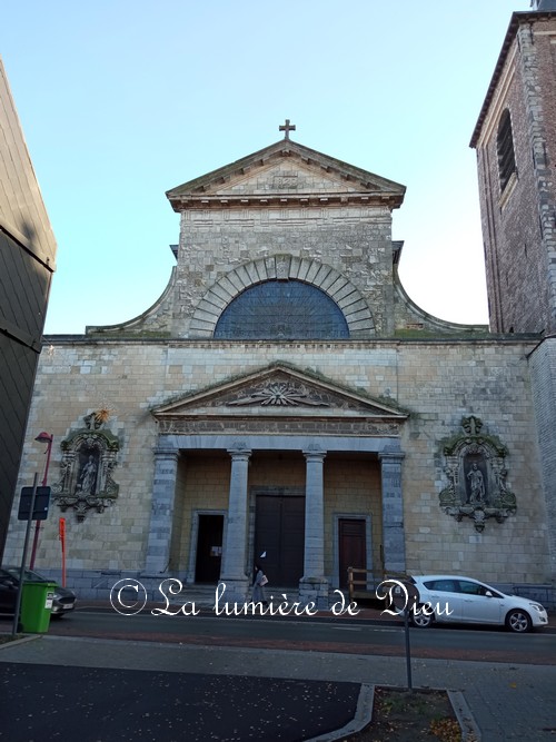 Menin (Belgique), l'église Saint Vaast