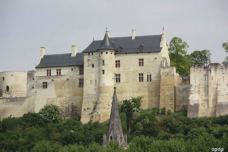 Saumur 059-border