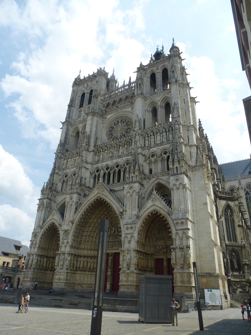 PHOTOS DE LA CATHEDRALE D'AMIENS ET DE SON QUARTIER