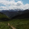 Descente sous le col d'Ilhéou face à l'Ardiden