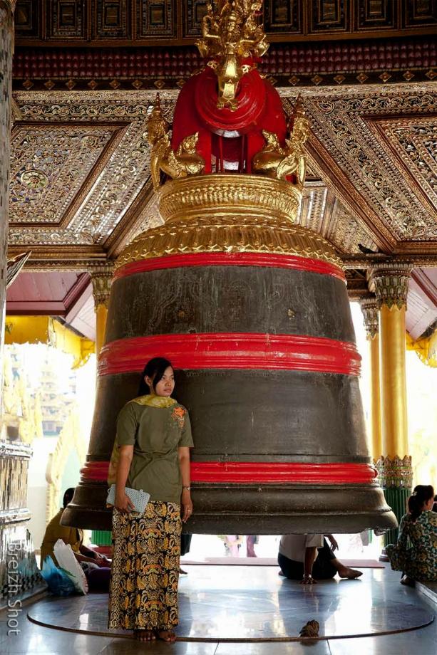 Grande Cloche Bouddhique - Shwedagon Grande Cloche Bouddhique - Shwedagon