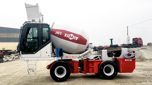 The Main Advantages of A Self Loading Concrete Mixer Truck