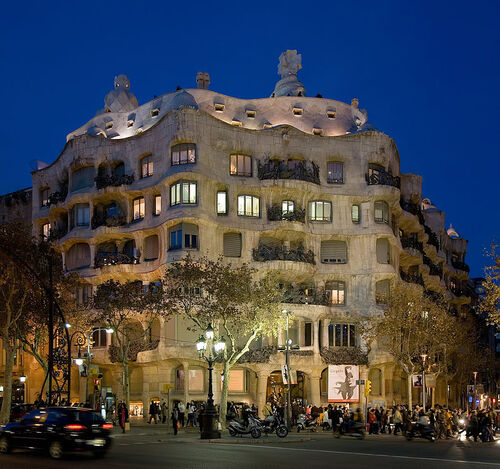 Patrimoine mondial de l'Unesco : le Parc Güell, le Palau Güell et la Casa Milà à Barcelone.