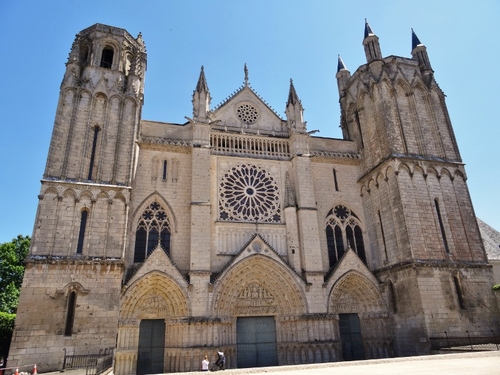 Poiters: autour de la Cathédrale (photos)