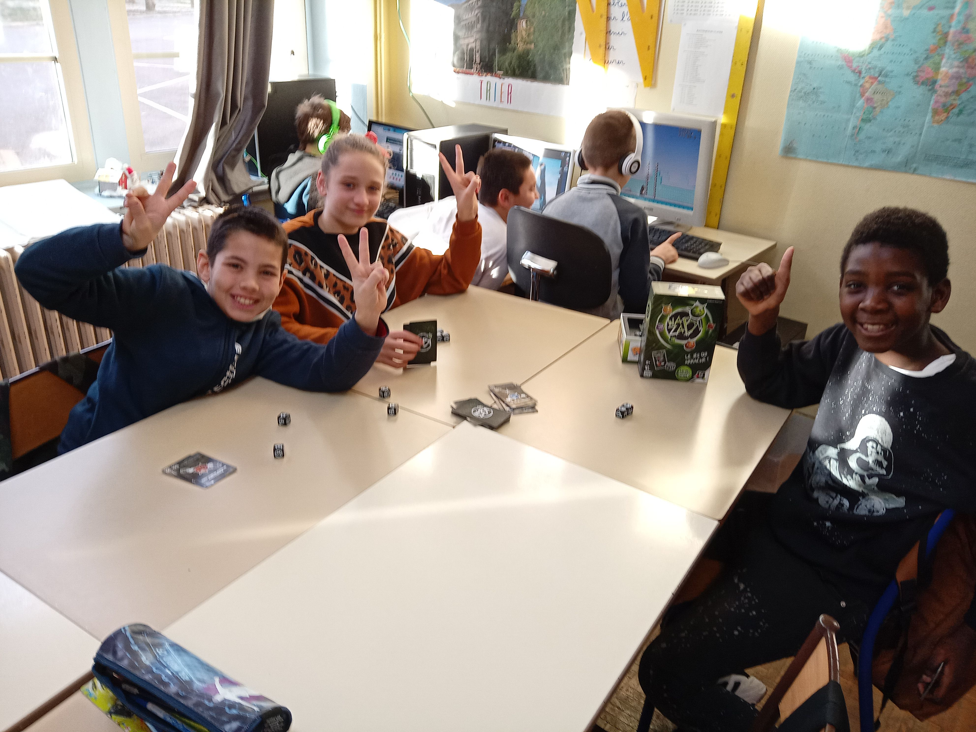 Jeux : Blokus, Déblok, Dames, Yam's - École Paul Bert de Pont sur Yonne