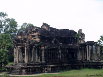 Angkor Wat la face ouest