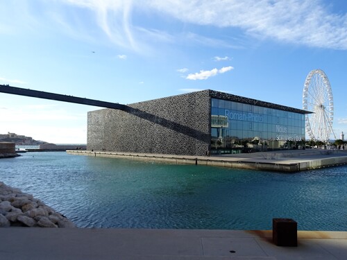 Autour du MuCEM à Marseille (photo)