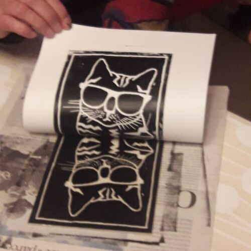 Linogravure, par Max : le chat Plouf