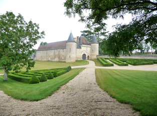 Paris - Roncevaux - Abbaye de Ligugé (15km)