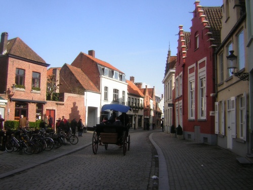 BRUGES, LA VENISE DU NORD