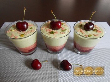 Recette de dessert végétarien : Verrine cerises speculoos