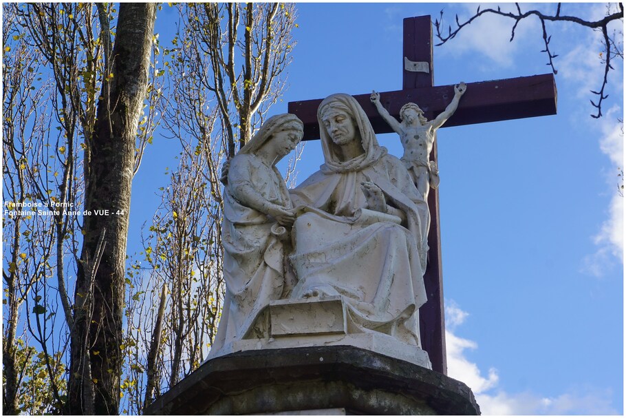 Fontaine Sainte Anne à Vue 