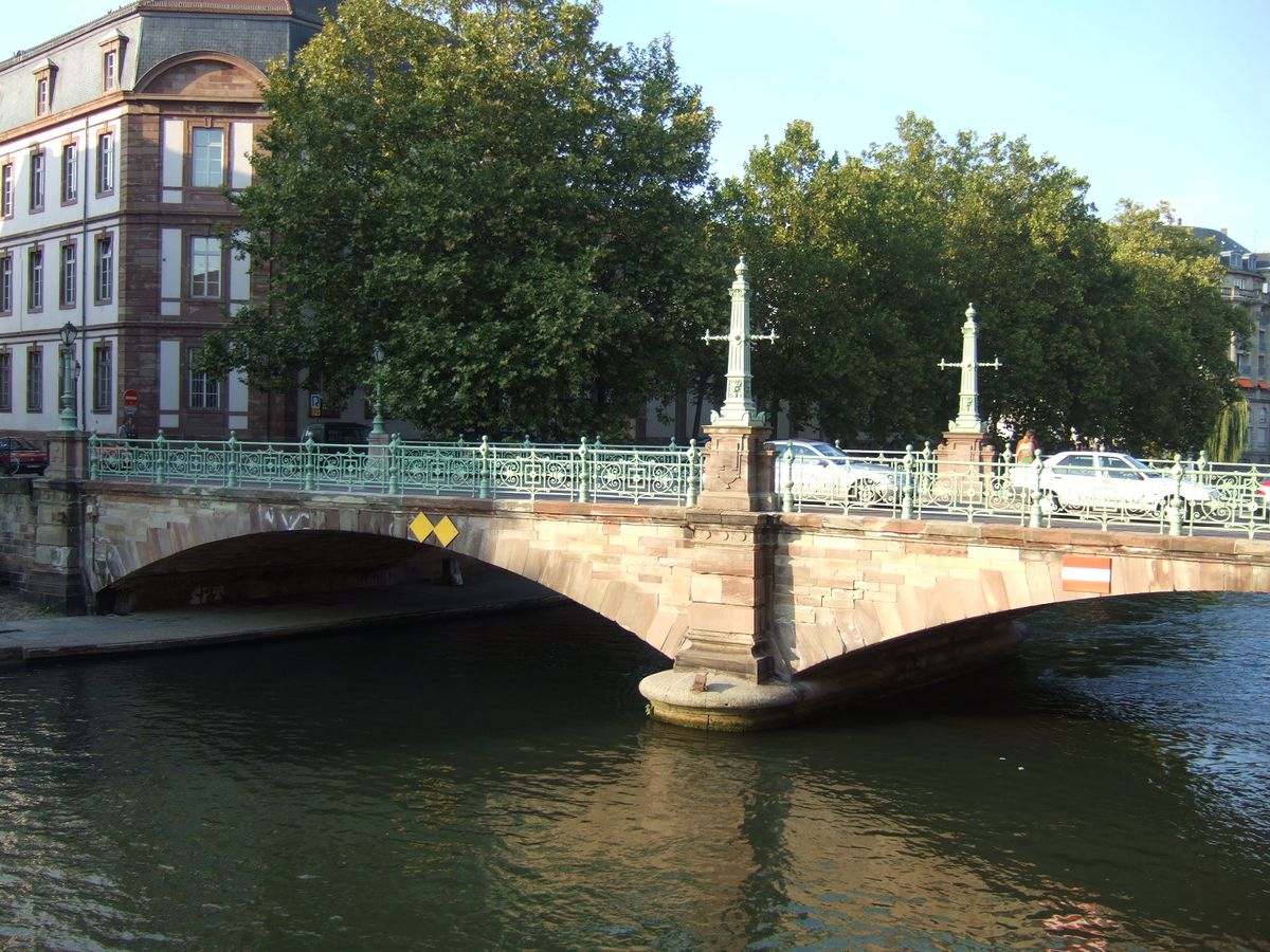 Pont Saint Guillaume (Strasbourg) — Archi-Wiki