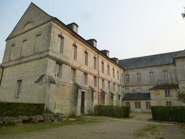 Abbaye du Bec-Helloin