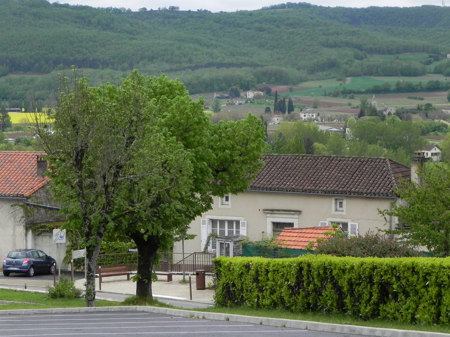 Puy l'Eveque le château dept 46