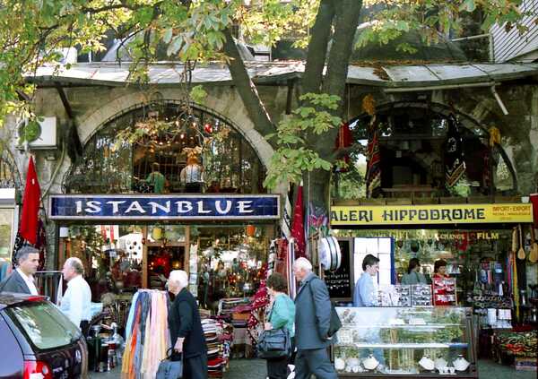 Istanbul : le spectacle de la rue.